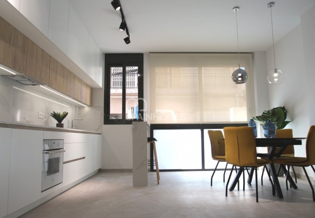 Torrevieja’da Havuzlu Proje İçinde Güney Cepheli Daireler 7