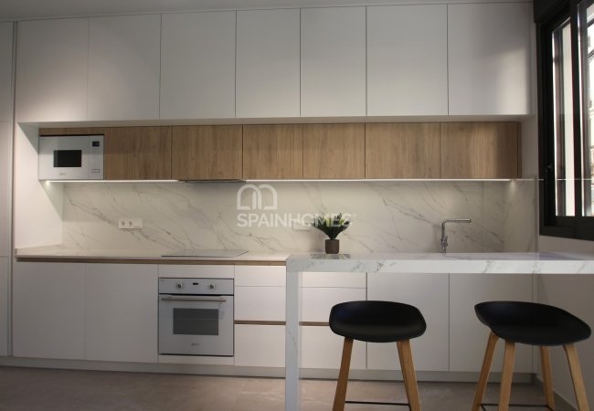 Torrevieja’da Havuzlu Proje İçinde Güney Cepheli Daireler 8