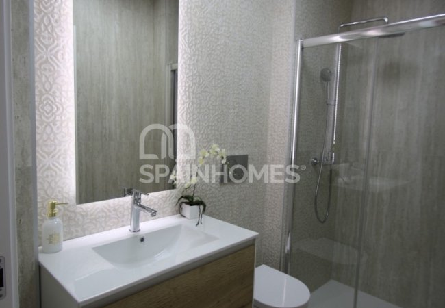 Torrevieja’da Havuzlu Proje İçinde Güney Cepheli Daireler 13