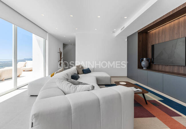 Elegant Property with Private Pool in Altea Alicante 11