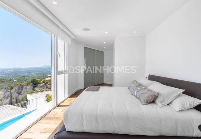 Elegant Property with Private Pool in Altea Alicante 17