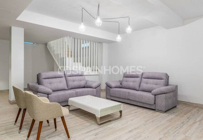 Nybyggda Hus Med Samtida Design I La Herrada 22