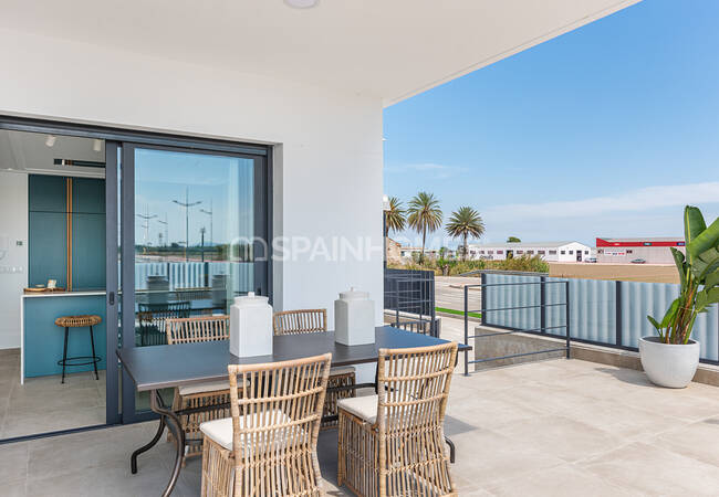 Orihuela Dolores'te Çağdaş Tasarımlı Havuzlu Villalar 22