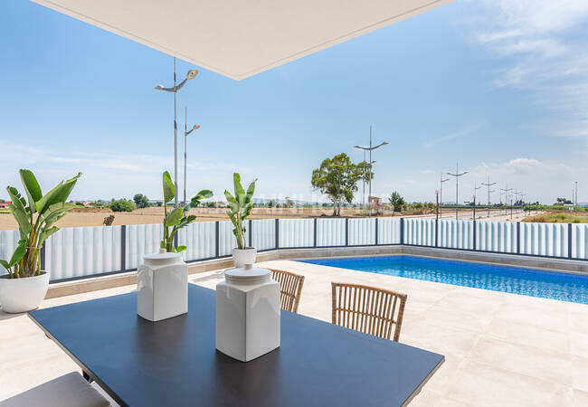 Orihuela Dolores'te Çağdaş Tasarımlı Havuzlu Villalar 23