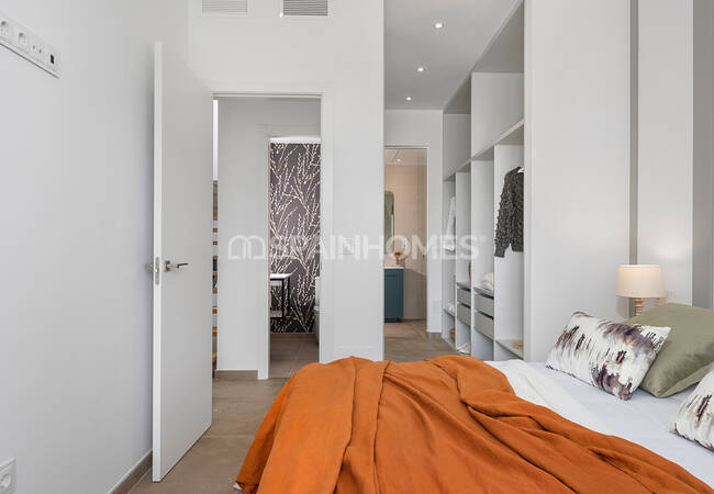 Orihuela Dolores'te Çağdaş Tasarımlı Havuzlu Villalar 41