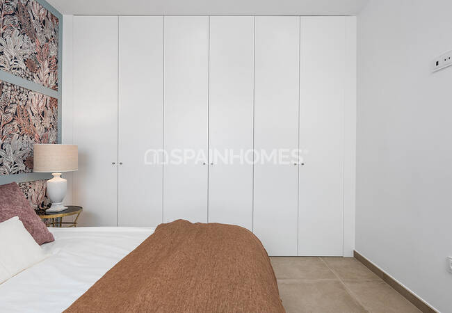 Orihuela Dolores'te Çağdaş Tasarımlı Havuzlu Villalar 15