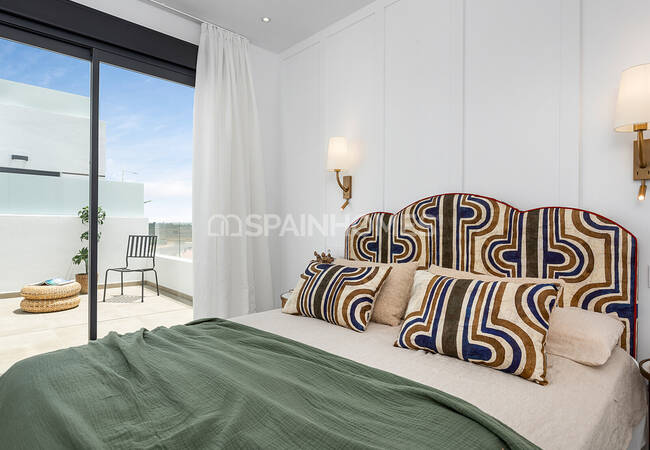 Orihuela Dolores'te Çağdaş Tasarımlı Havuzlu Villalar 19