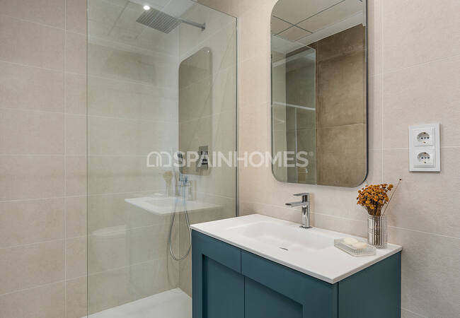 Orihuela Dolores'te Çağdaş Tasarımlı Havuzlu Villalar 11