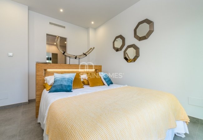 Вилла в Сьюдад-Кесада с Террасой на Крыше и Бассейном 15