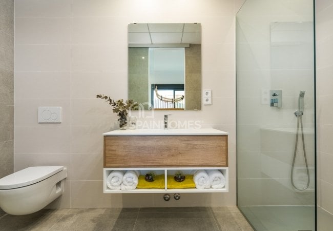 Вилла в Сьюдад-Кесада с Террасой на Крыше и Бассейном 19