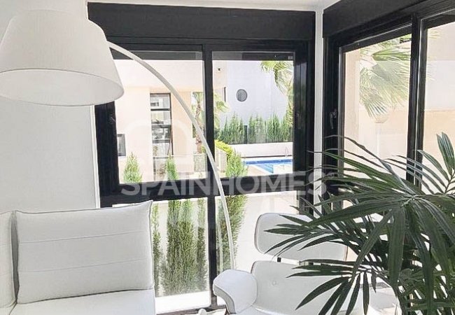 Casas Contemporáneas Con Piscinas Privadas En Ciudad Quesada 16