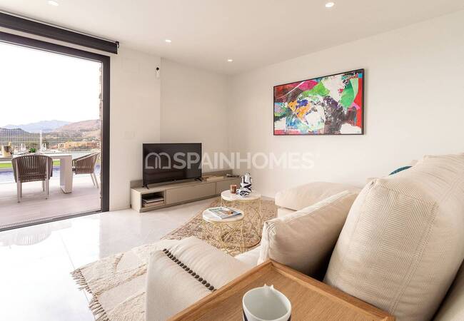 Отдельные Виллы с Просторными Интерьерами в Финестрате 37