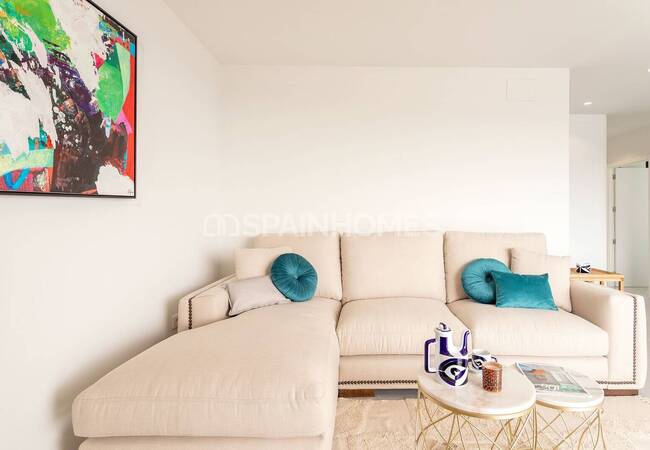 Отдельные Виллы с Просторными Интерьерами в Финестрате 36