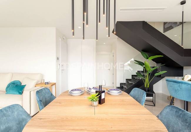 Отдельные Виллы с Просторными Интерьерами в Финестрате 42