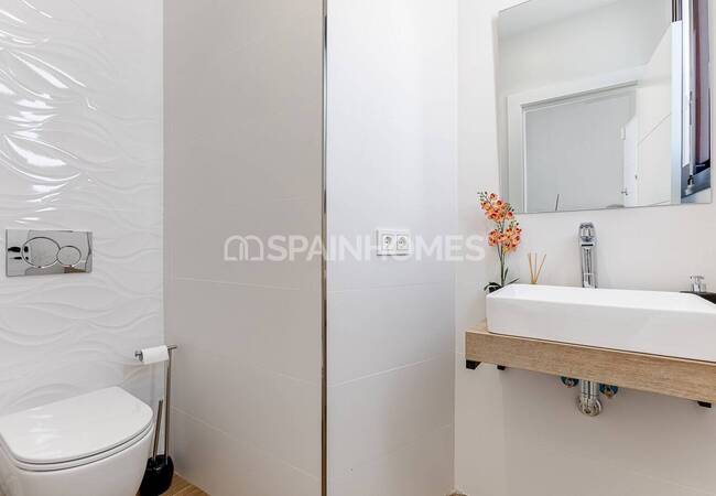 Deniz Manzaralı Özel Havuzlu ve Bahçeli Akdeniz Stili Villalar 44