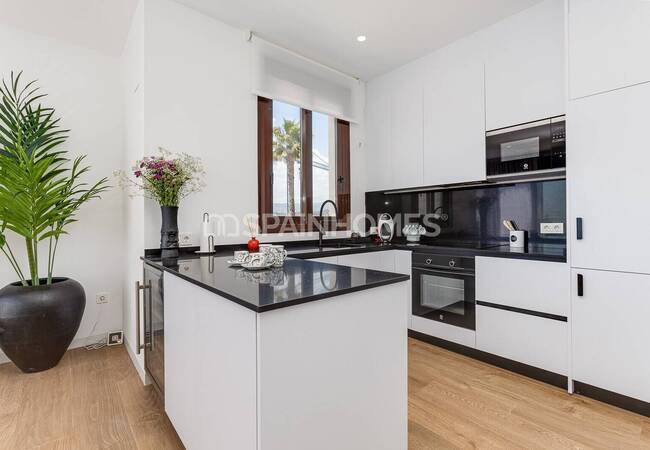 Deniz Manzaralı Özel Havuzlu ve Bahçeli Akdeniz Stili Villalar 32