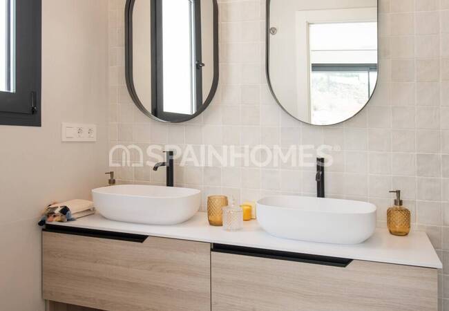 Golf Villa in Rojales for Sale with a Private Swimming Pool 35