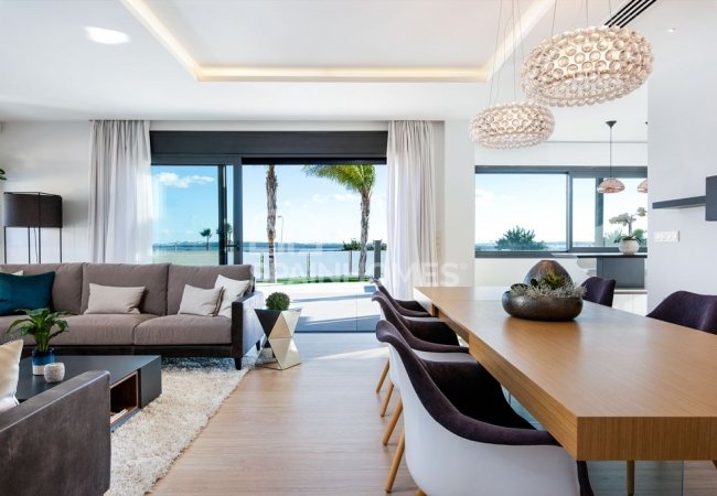 Вилла с Бассейном и Солярием на Крыше в Сьюдад-Кесада 4