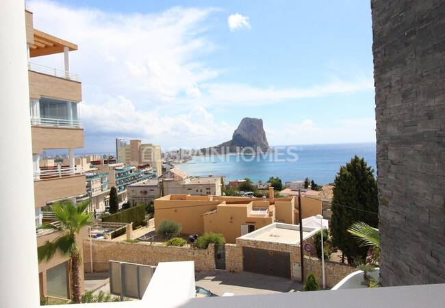 Calpe'de Modern Tasarımlı ve Merkezi Konumlu Şık Evler 44