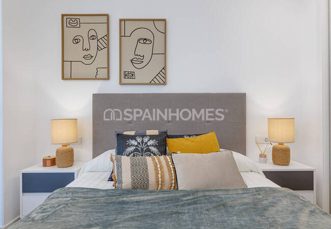 Compact Apartments in a Walking Distance to Sea in Alicante 26