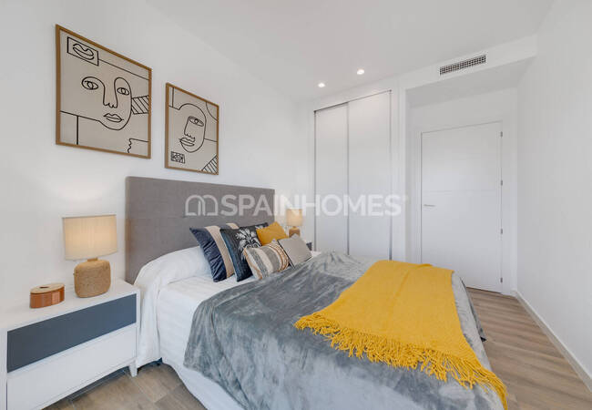 Compact Apartments in a Walking Distance to Sea in Alicante 25