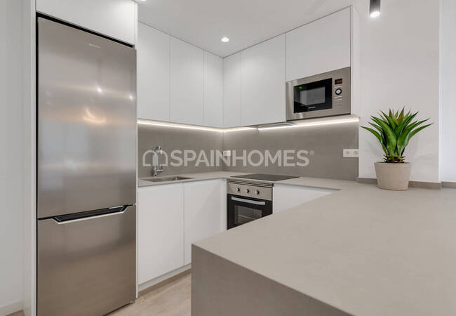 Compact Apartments in a Walking Distance to Sea in Alicante 15