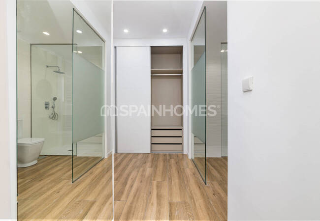 Compact Apartments in a Walking Distance to Sea in Alicante 31