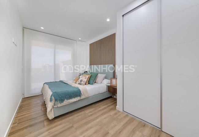 Compact Apartments in a Walking Distance to Sea in Alicante 22