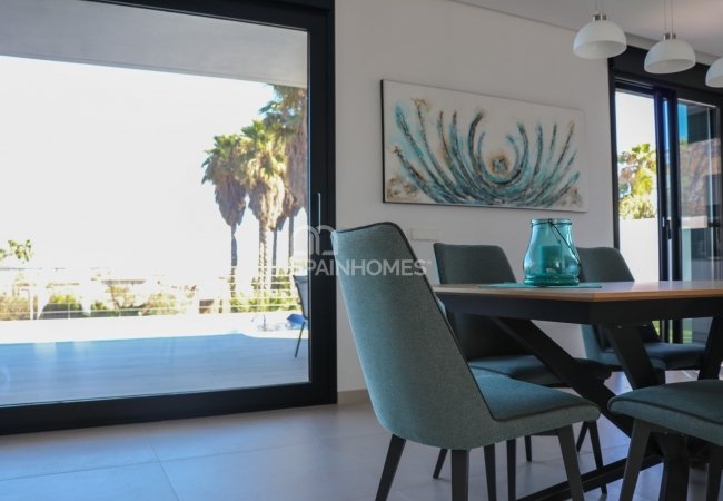 Espaciosa Villa En Ubicación Exclusiva En Denia Alicante 25