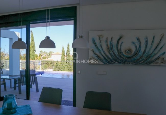 Espaciosa Villa En Ubicación Exclusiva En Denia Alicante 29