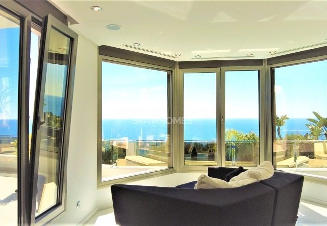 Large Sea View Villa with Luxe Features in Alicante, Costa Blanca 28