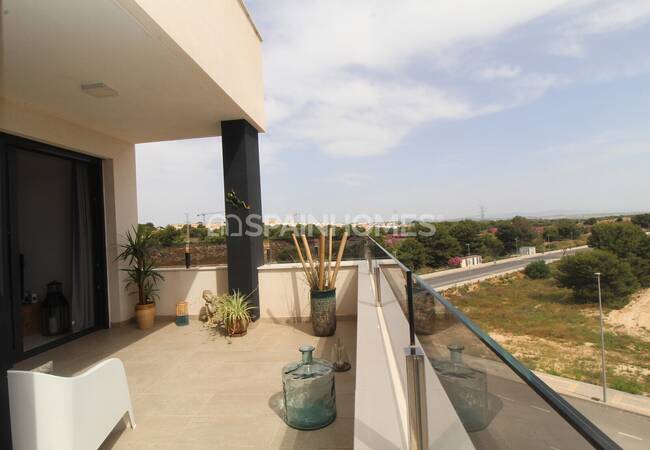 Costa Blanca Orihuela'da Taşınmaya Hazır Şık Daire 1
