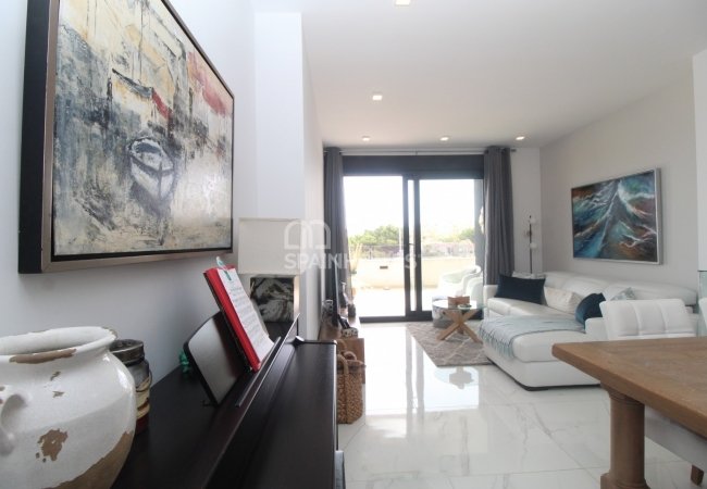 Costa Blanca Orihuela'da Taşınmaya Hazır Şık Daire 24