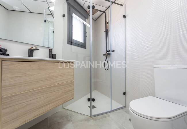 Шикарный Дом в Пешей Доступности от Пляжа на Коста-Бланке 24