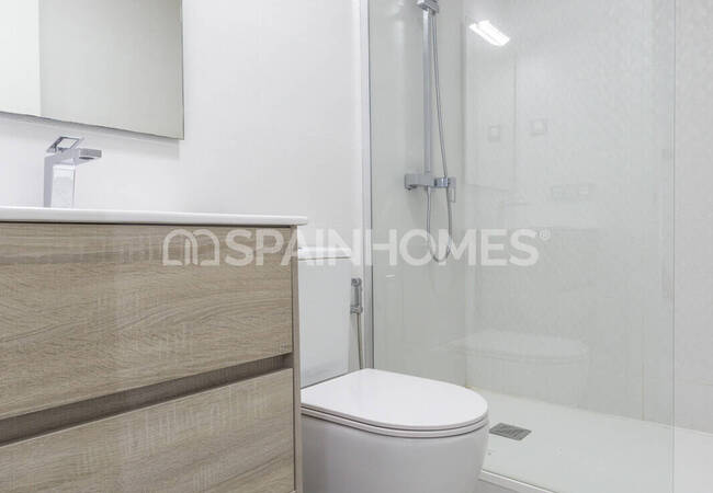 Шикарный Дом в Пешей Доступности от Пляжа на Коста-Бланке 27