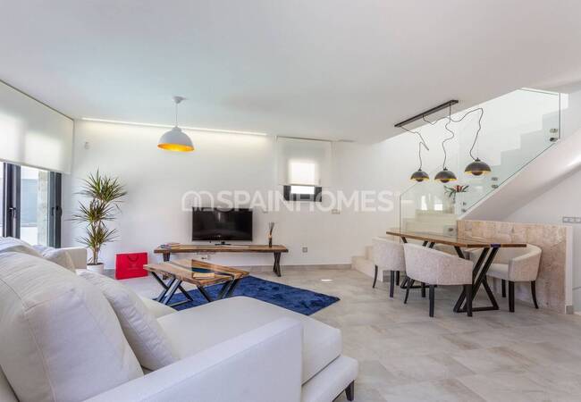 Шикарный Дом в Пешей Доступности от Пляжа на Коста-Бланке 28