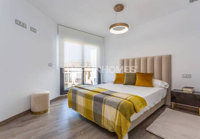 Шикарный Дом в Пешей Доступности от Пляжа на Коста-Бланке 16