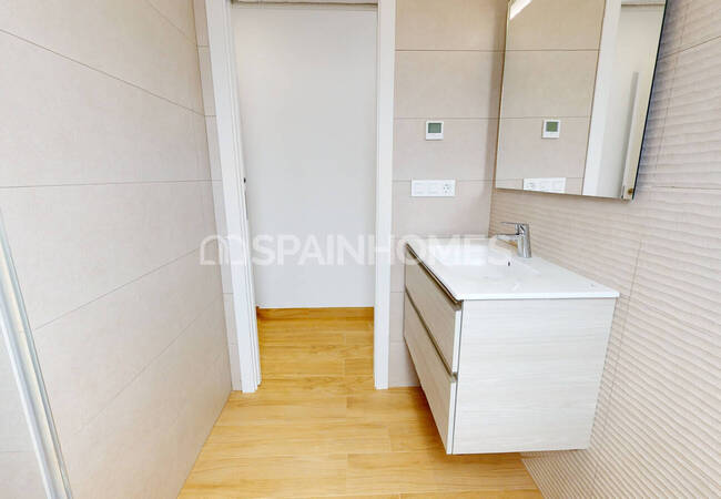 Lake View Apartments in a Complex with Pool in Torrevieja 45