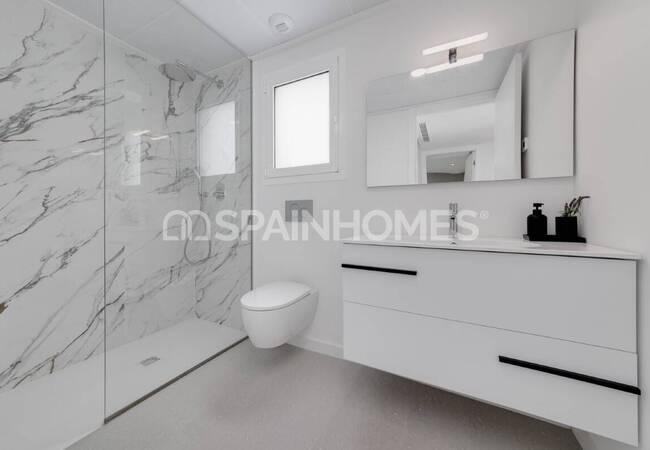 Villas Near City Center and the Beach in Mutxamel Alicante 21