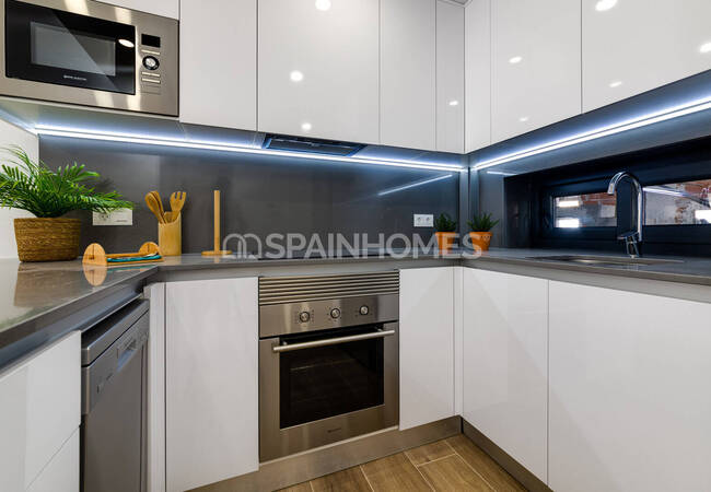 Villamartin'de Golf Sahasına Yakın Açık Mutfaklı Daireler 15