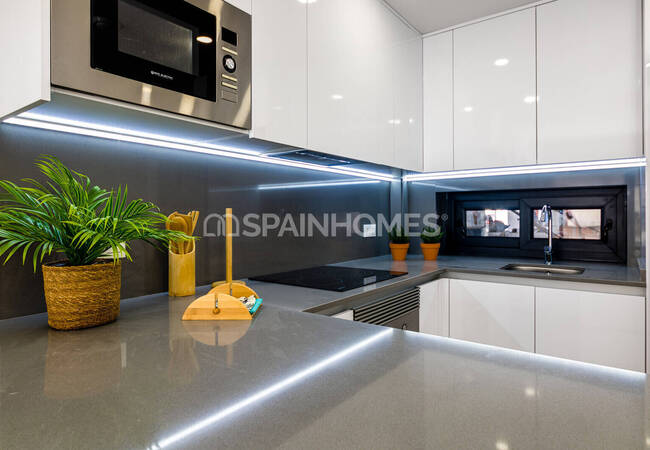 Villamartin'de Golf Sahasına Yakın Açık Mutfaklı Daireler 17