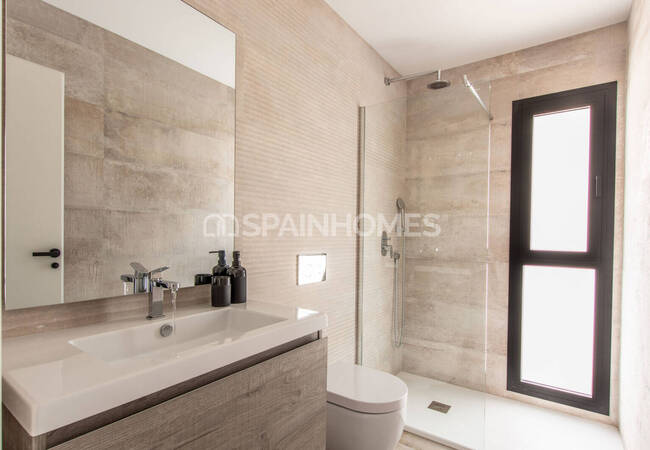 Villas with Private Pool and Parking in La Florida, Costa Blanca 8