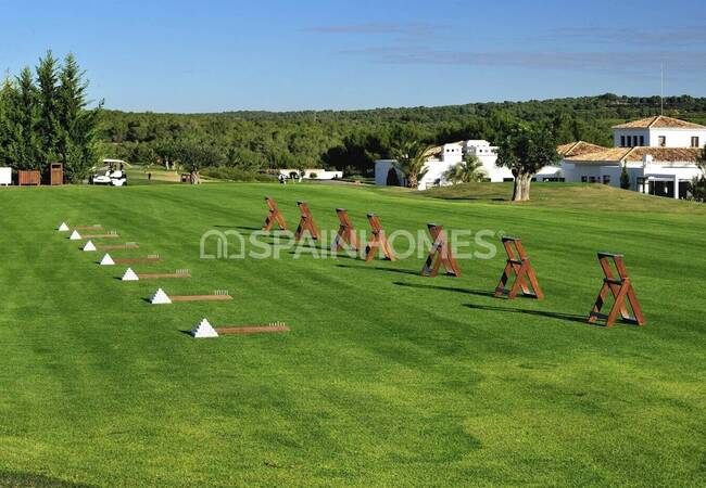 Luxe Detached Villa with High Quality Finishes in Campoamor 21