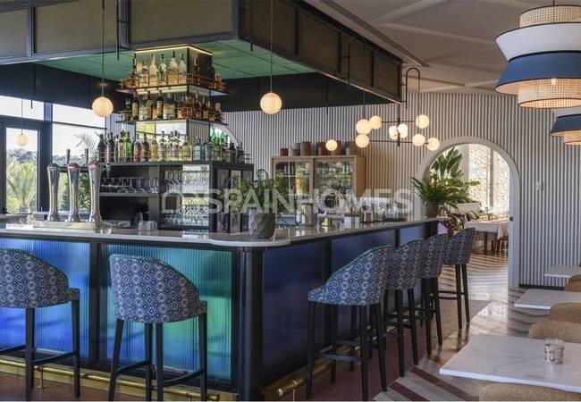 Luxe Detached Villa with High Quality Finishes in Campoamor 14