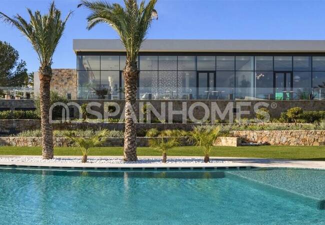 Luxe Detached Villa with High Quality Finishes in Campoamor 24