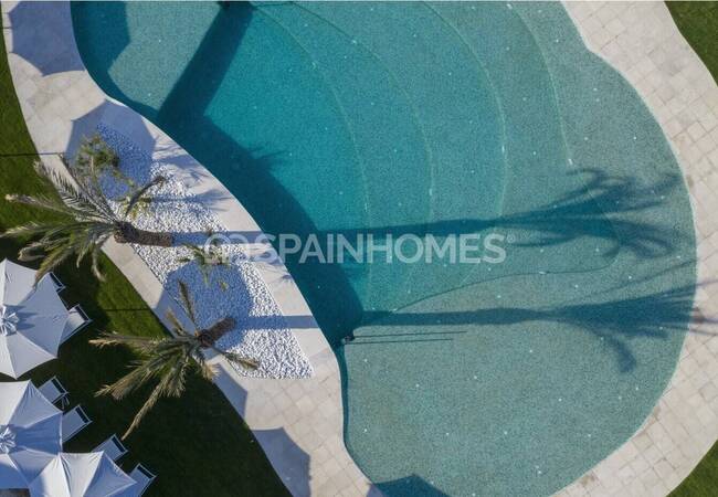 Luxe Detached Villa with High Quality Finishes in Campoamor 26