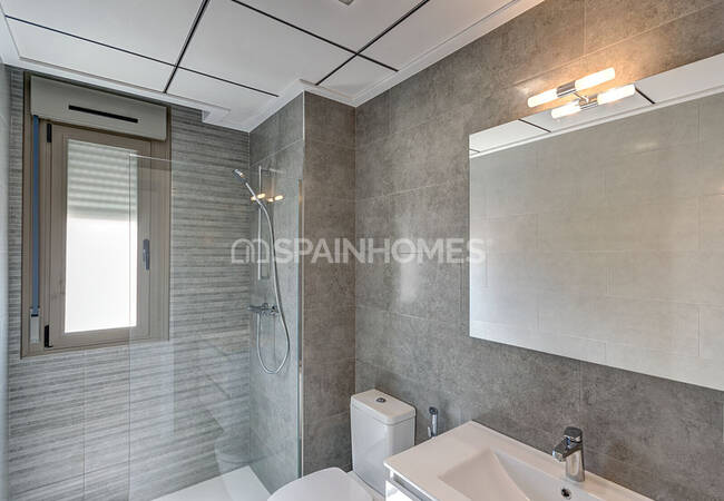 San Miguel De Salinas'ta Sakin Bölgede Şık ve Ferah Villalar 18