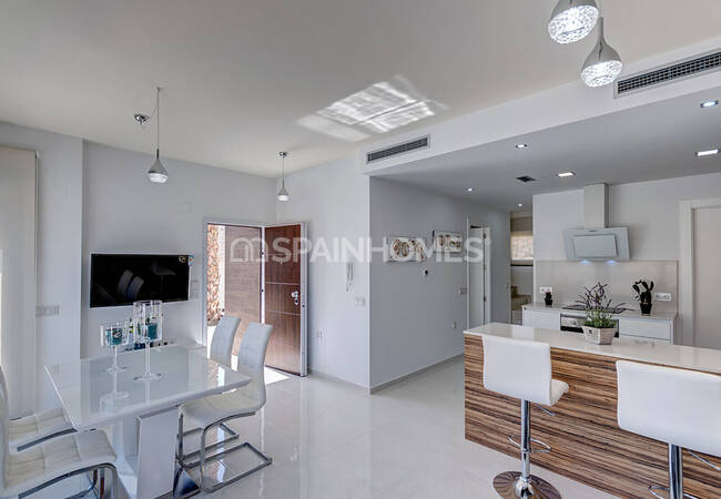 San Miguel De Salinas'ta Sakin Bölgede Şık ve Ferah Villalar 8