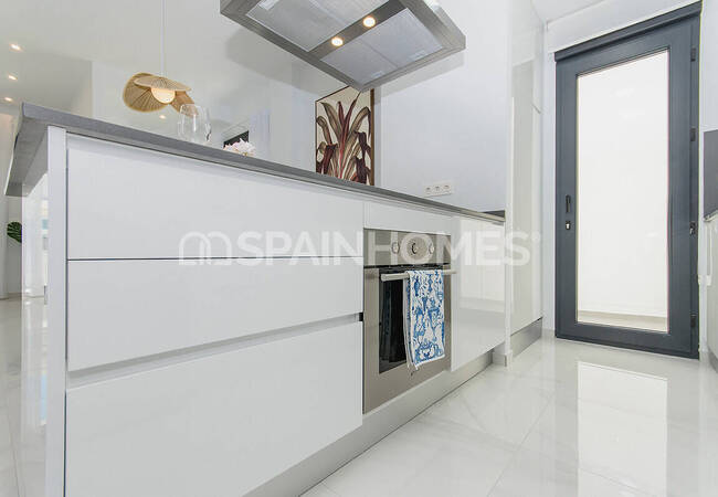Spacious Detached Villa with Private Pool in Bigastro, Orihuela 29