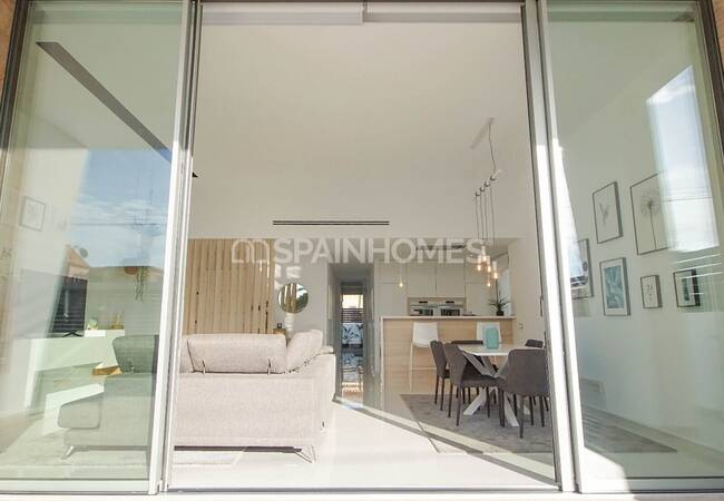 Spacious Villas on a Large Plot with Pool in Torrevieja 17